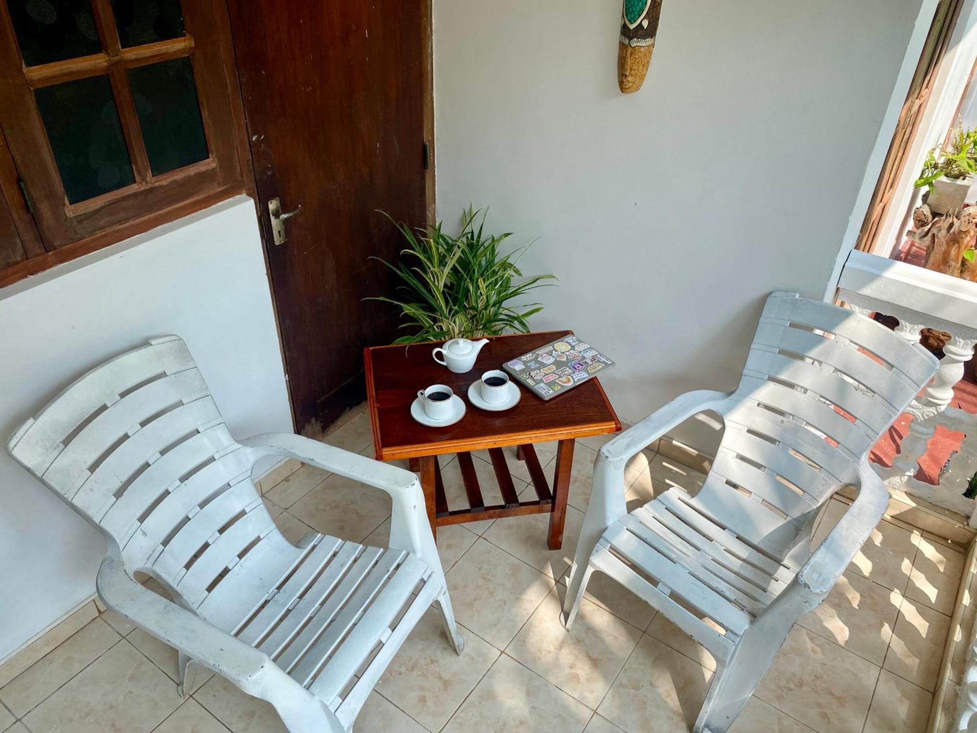 The Breeze Mirissa Bed & Breakfast エクステリア 写真